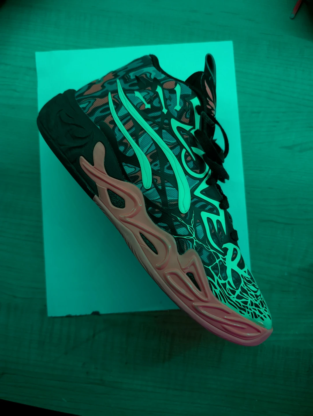 MB 04 WITH CUSTOM LACES