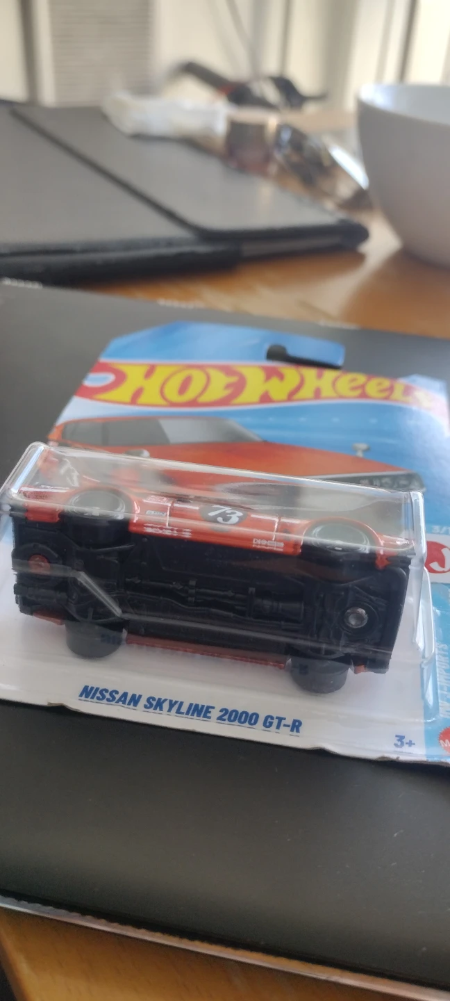 Hot Wheels Nissan Skyline 2000 GT-R Toy Car - photo 5