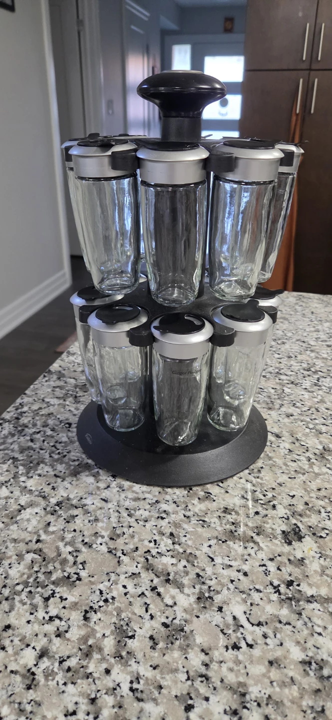 Kitchen Rotating Spice Rack with 16 Jars ⚽