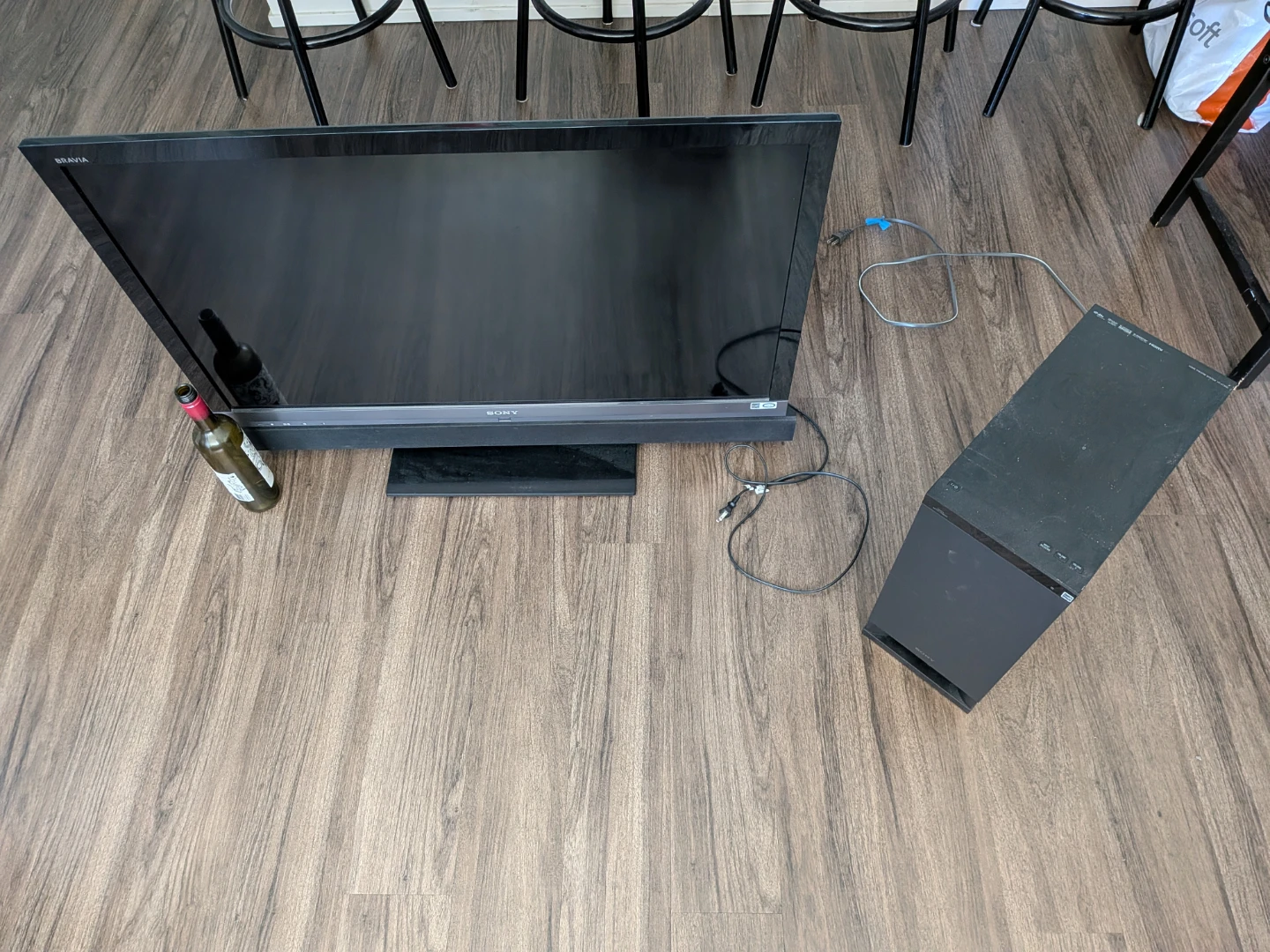 40" Sony Bravia TV with sound system - photo 2