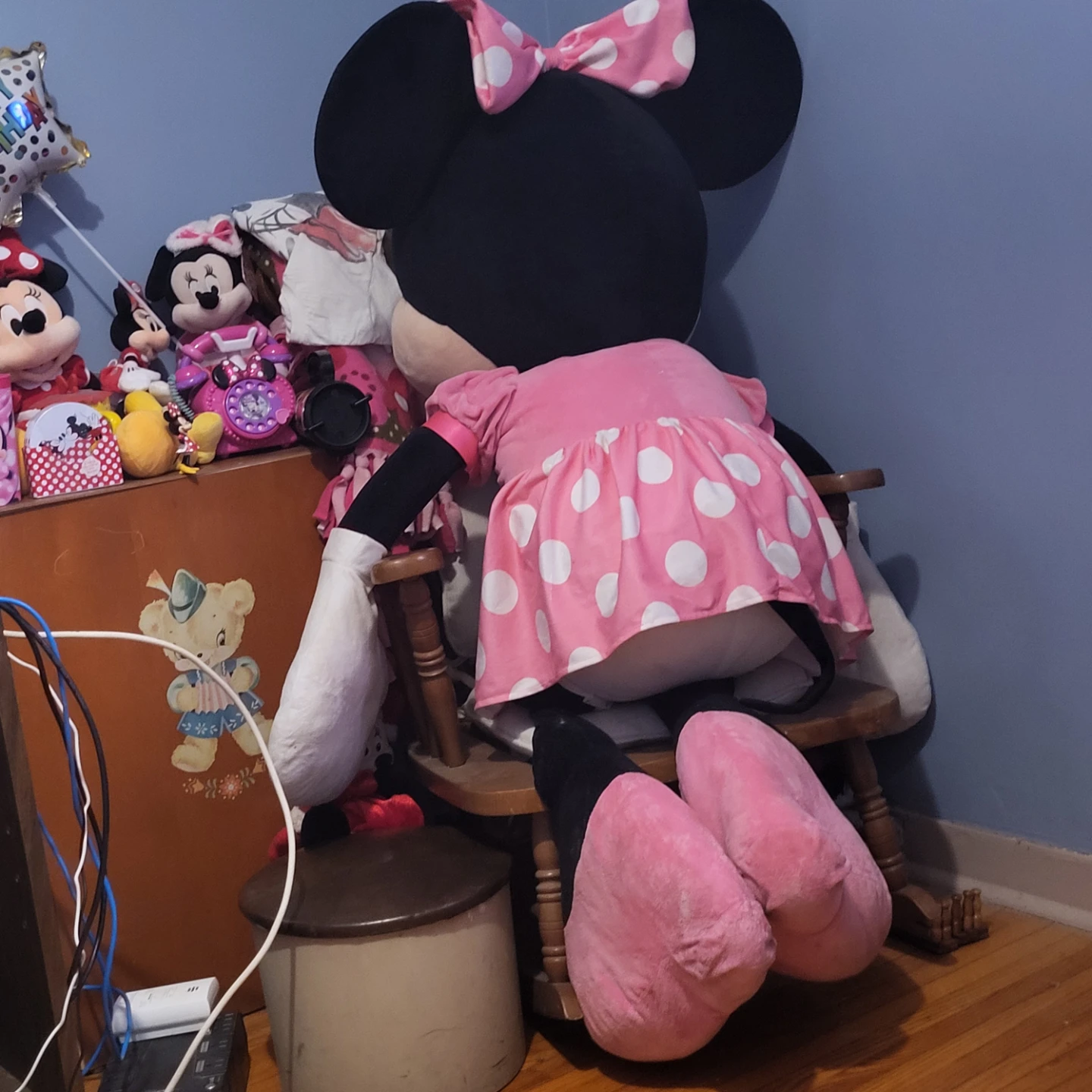 Giant Minnie Mouse Plush Toy - photo 2