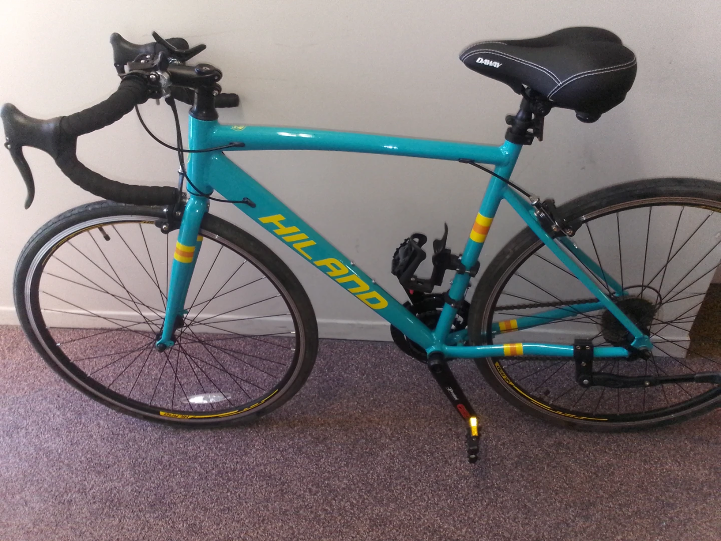 HILAND racing bike - 700C 14 Speed Mint Condition