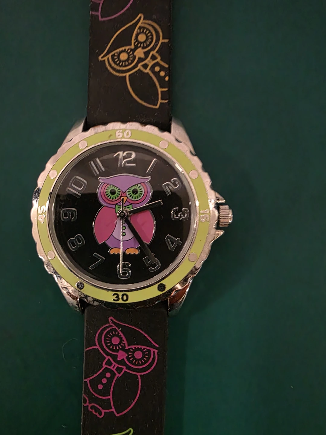 Kids OwAccutime Girls Owl Black Rubber Strap Green Bezel Quartz