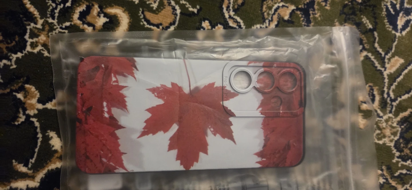 Phone Case with Canadian Flag Design - photo 3