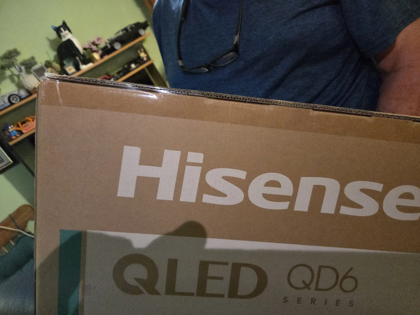 Hisense 55" QLED QD6 Series Smart TV - photo 2