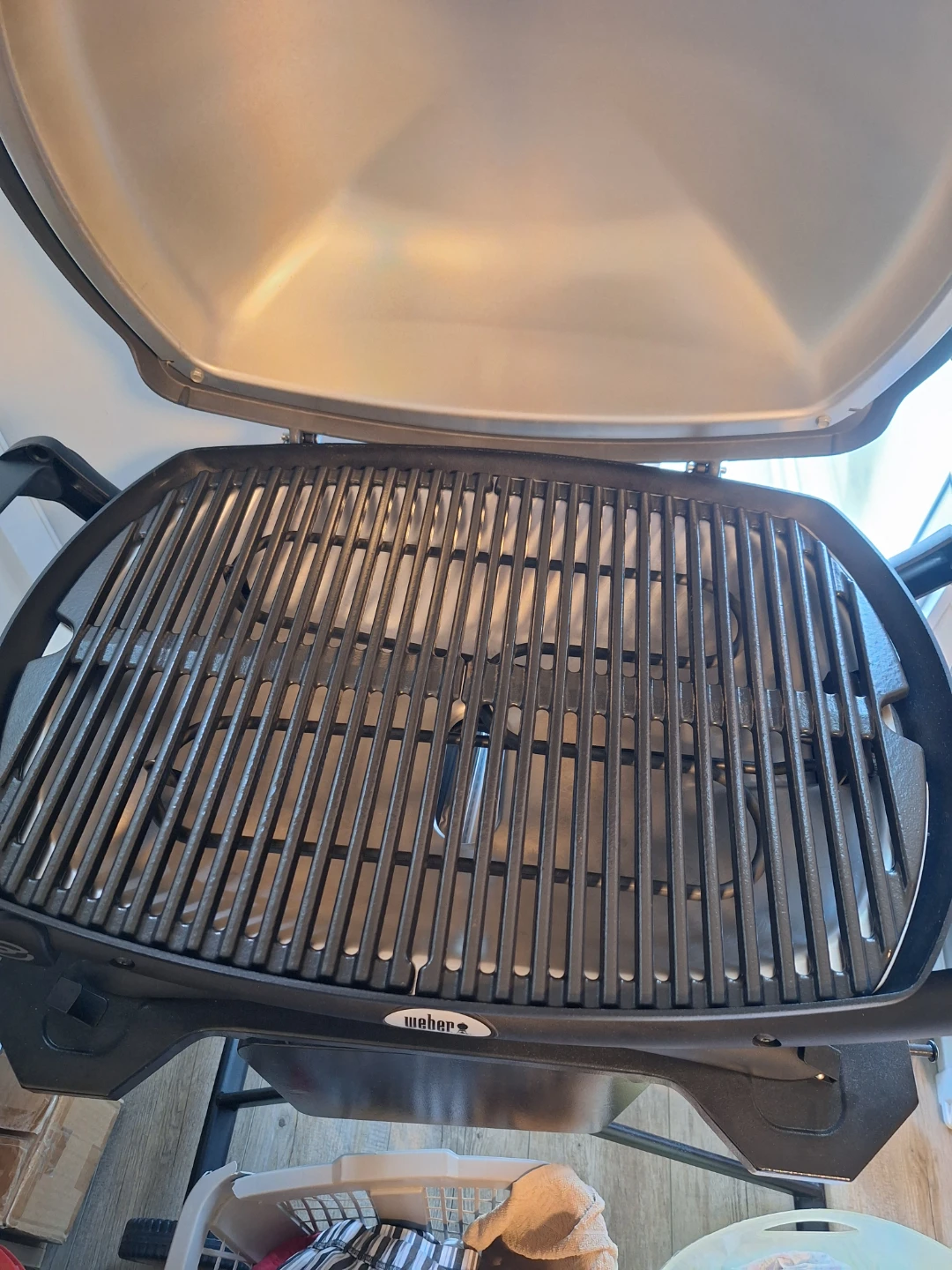 Weber electric grill $225 Q2400 - photo 3