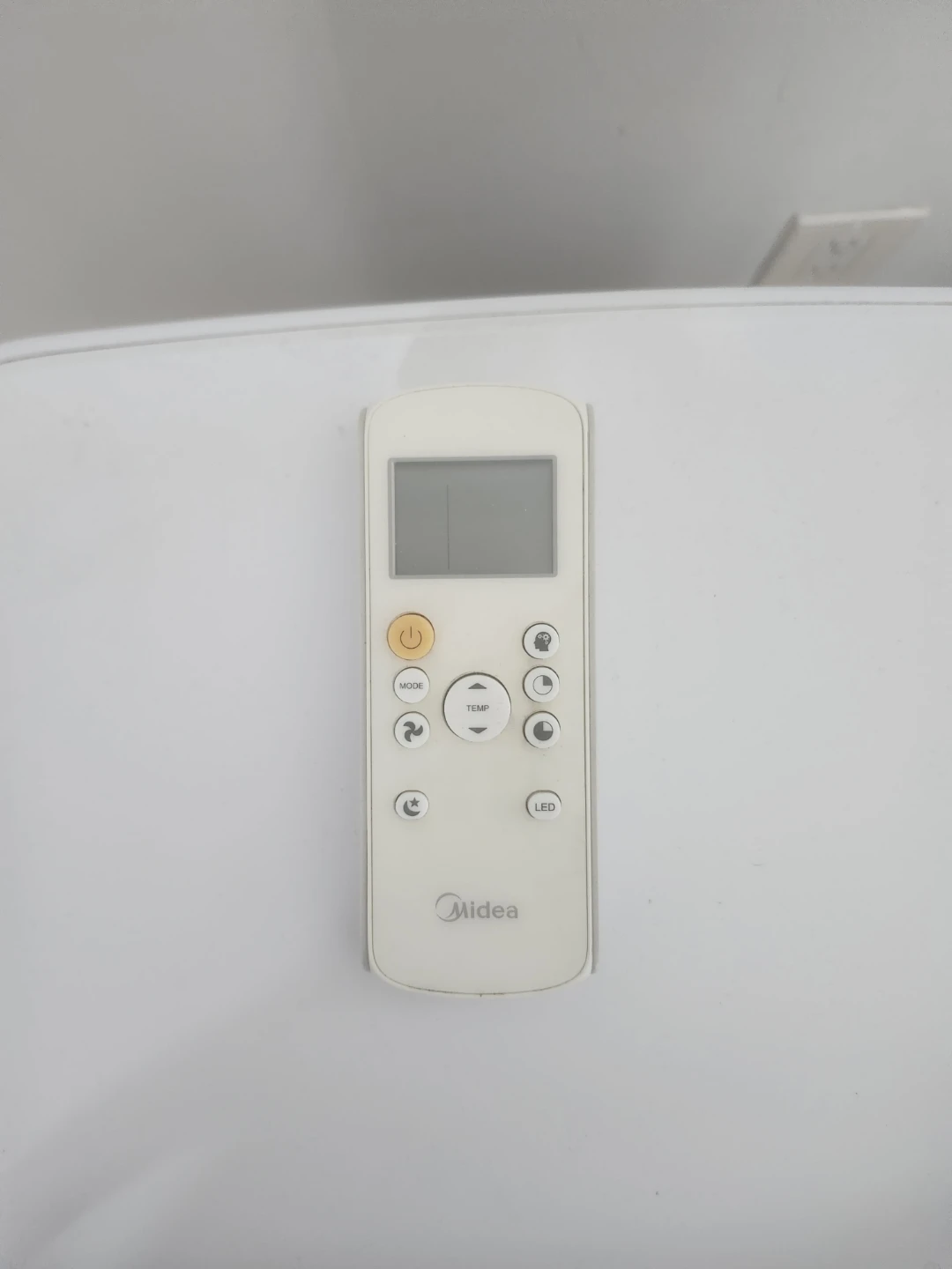Midea Portable Air Conditioner - photo 3
