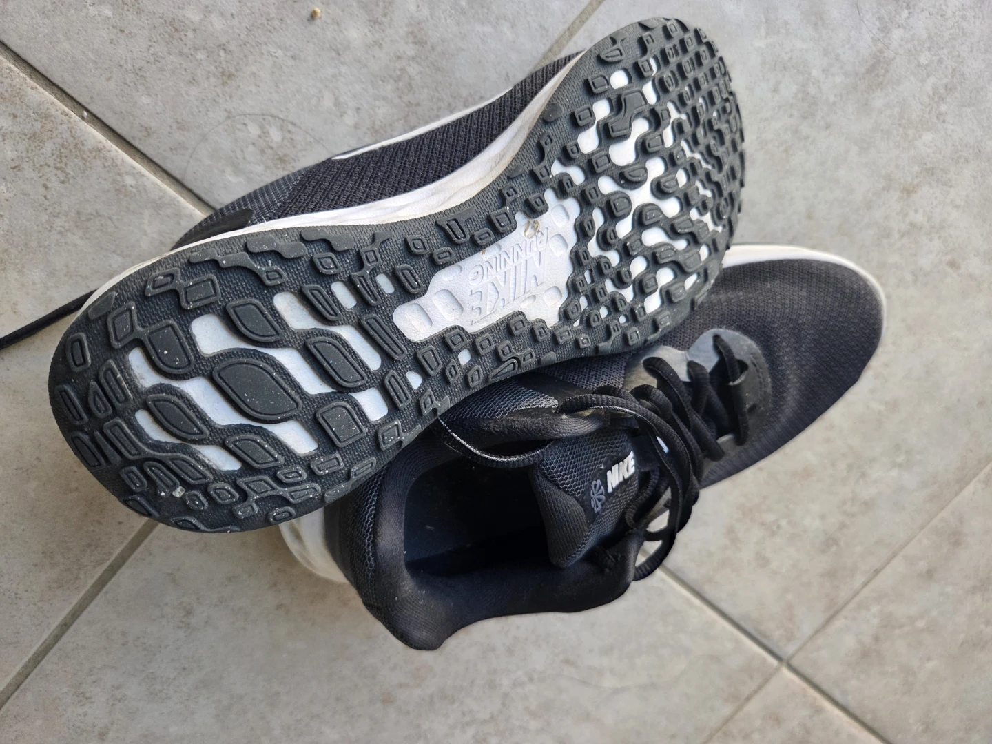 New Nike Running unisex Shoes size 7 - photo 2