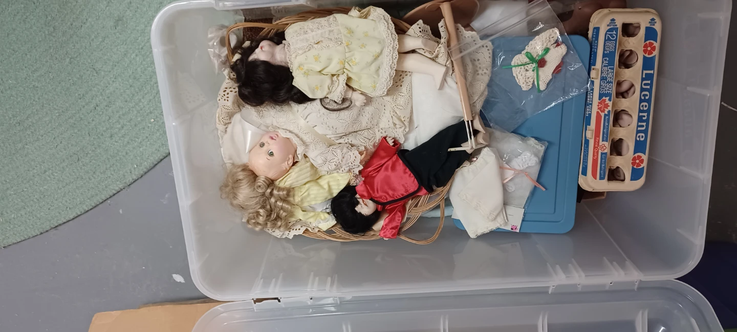 Dolls and accessories - photo 2