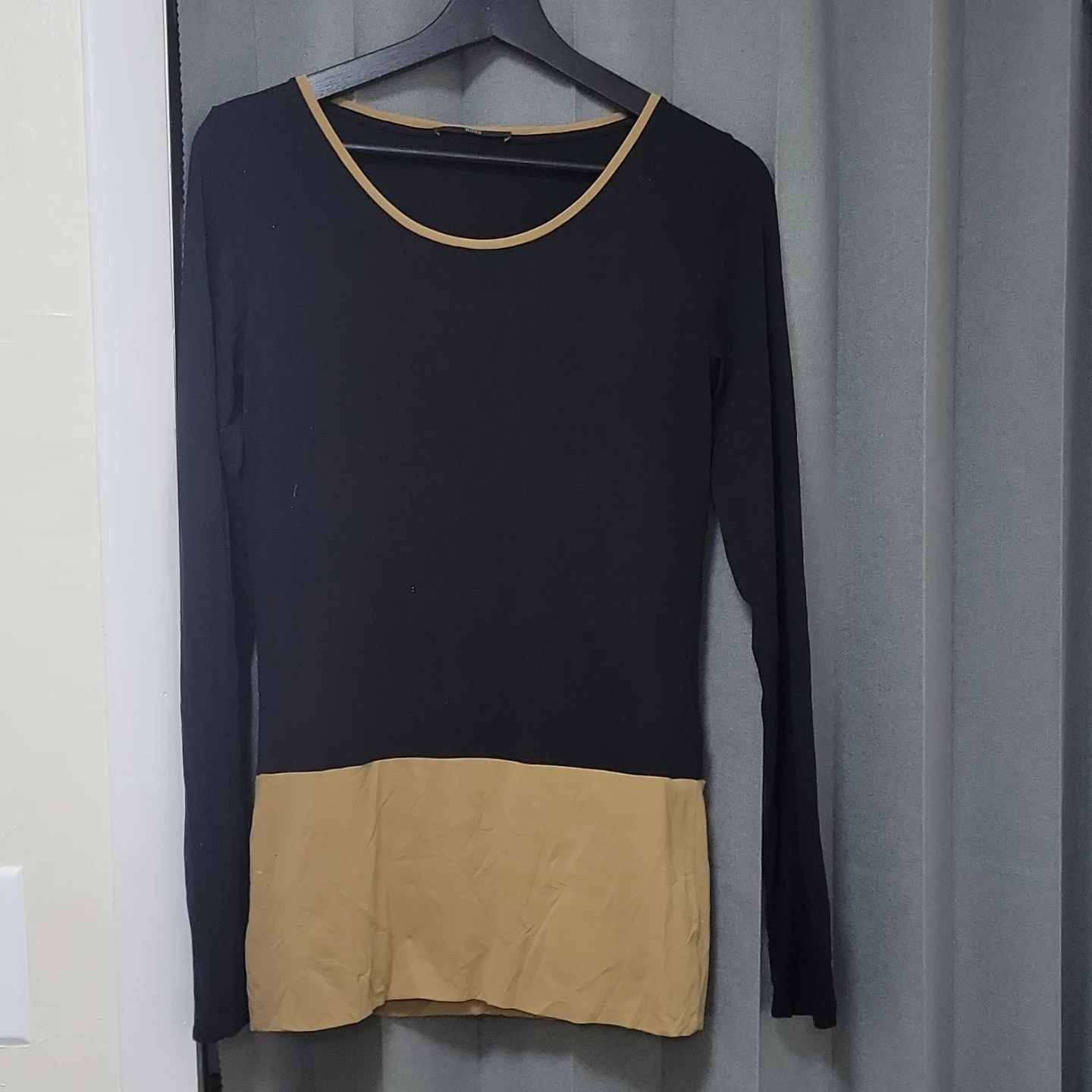 BOSS Black & Tan Long Sleeve Top