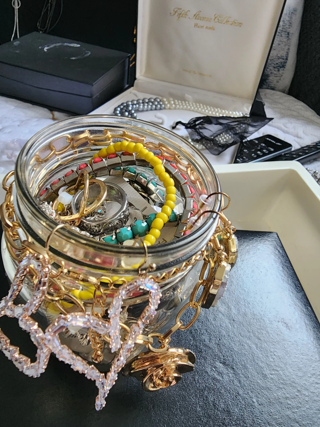 Assorted Jewellery in a Jar - photo 2