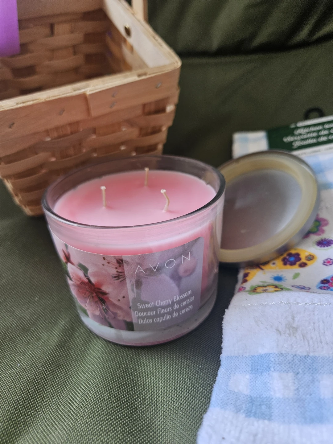 Avon Sweet Cherry Blossom Scented Candle - photo 2