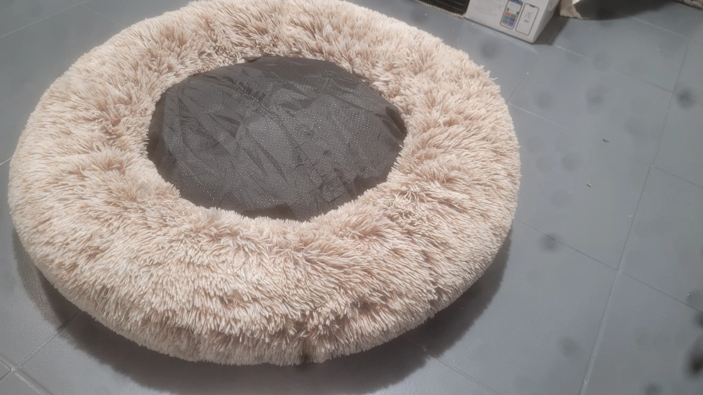 Fluffy Round Pet Bed - photo 2