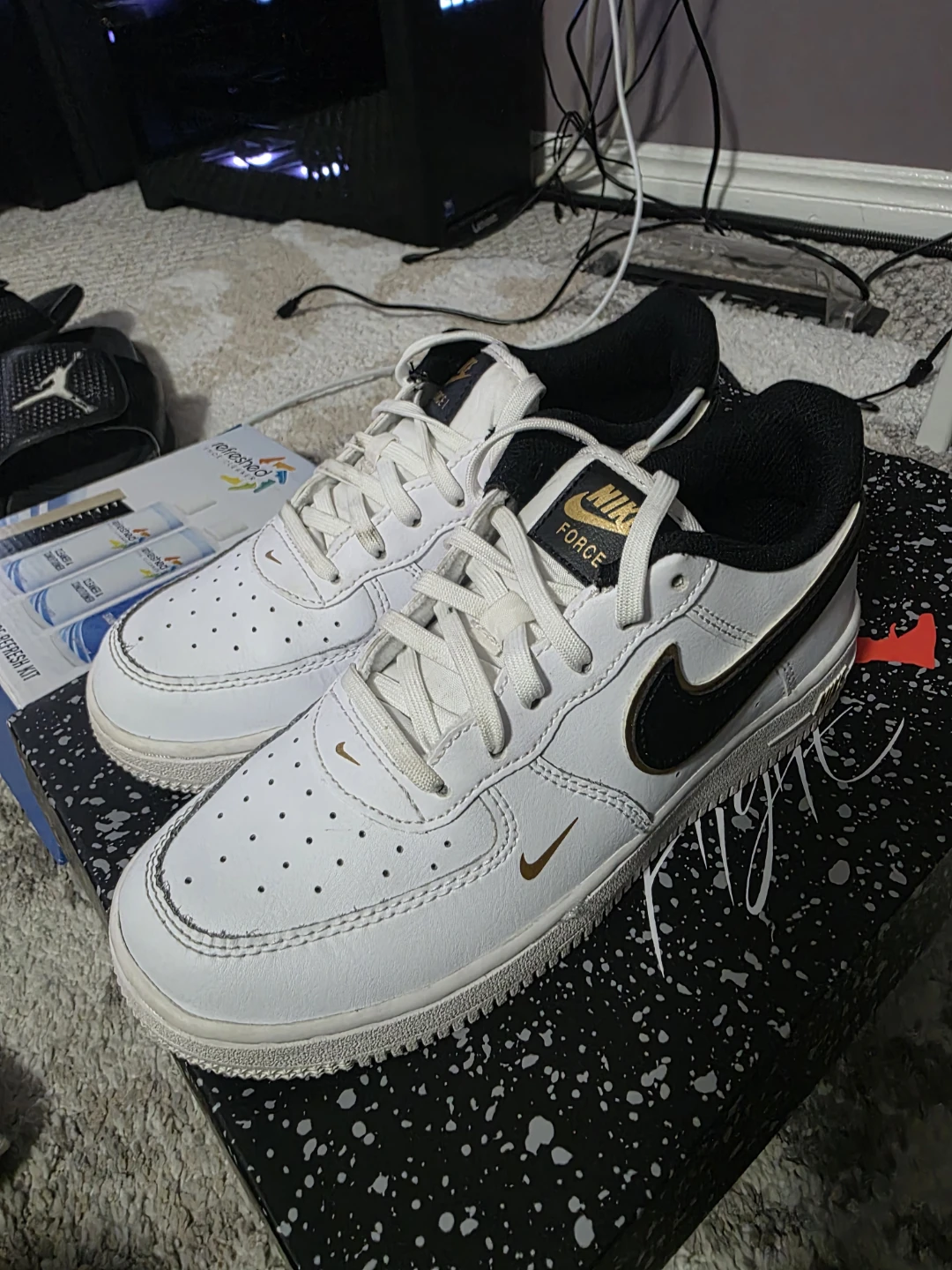 Nike Air Force 1 LV8 Sneakers - photo 4