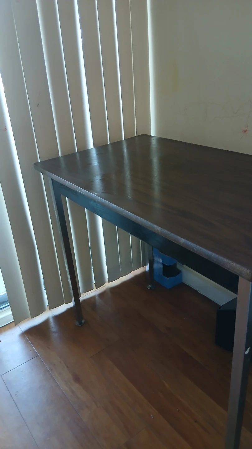Brown Wood Grain Desk - photo 2