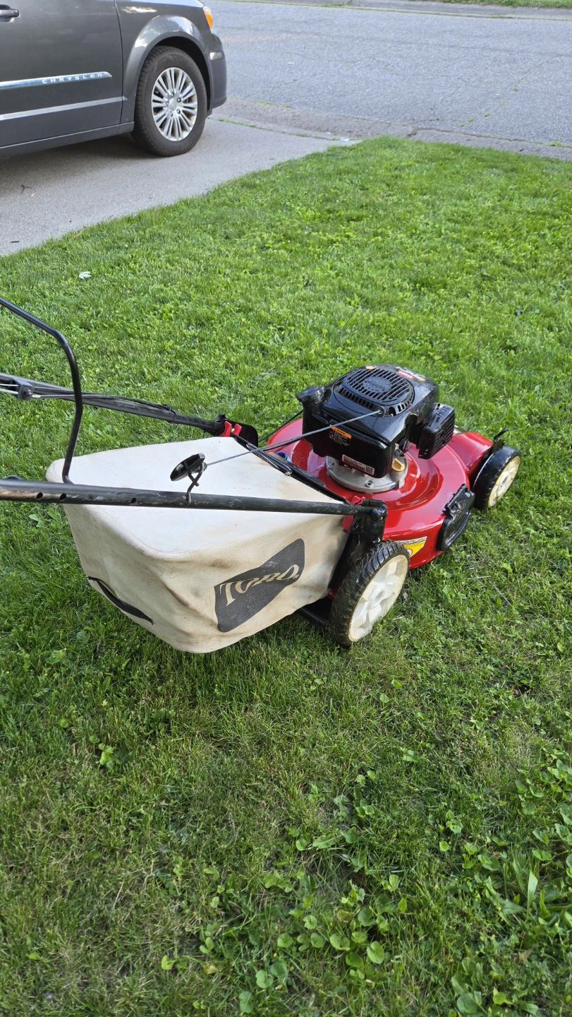 Toro Recycler Lawnmower - photo 3