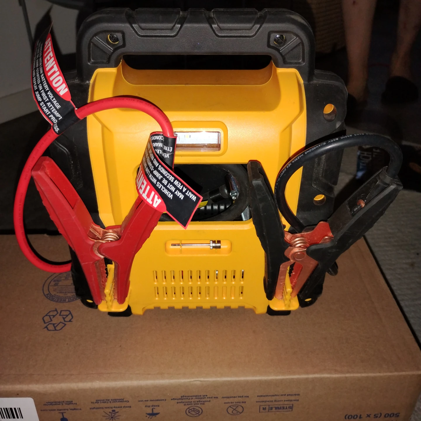CAT 2500A Jump Starter and Air Compressor - photo 3