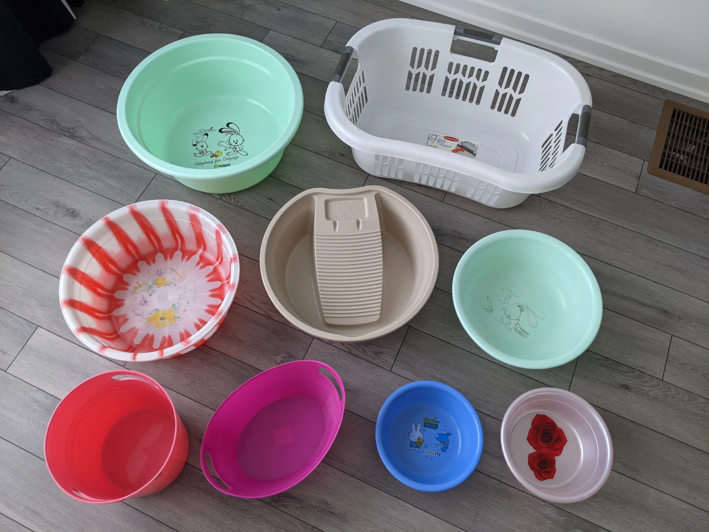 Assorted Plastic Basins, Bowls, and Laundry Basket