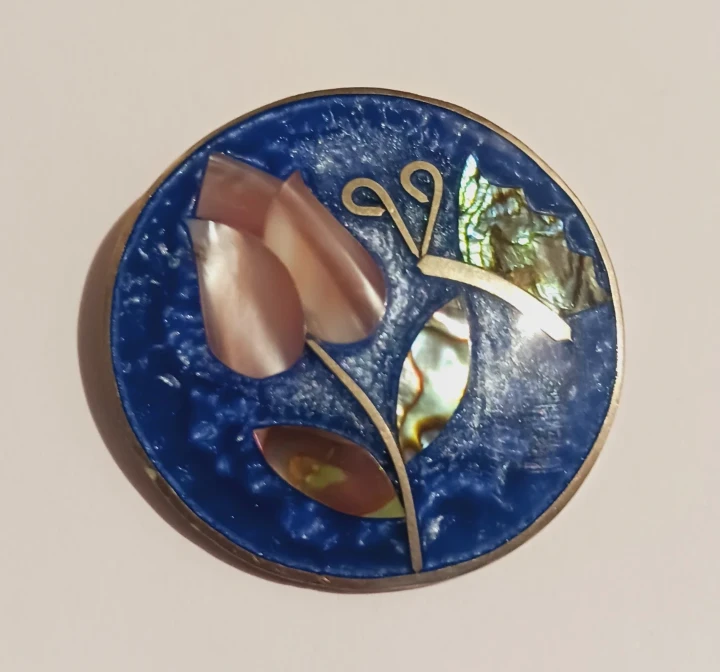 Alpaca Silver Mother of Pearl Inlay Brooch w/flower🦋