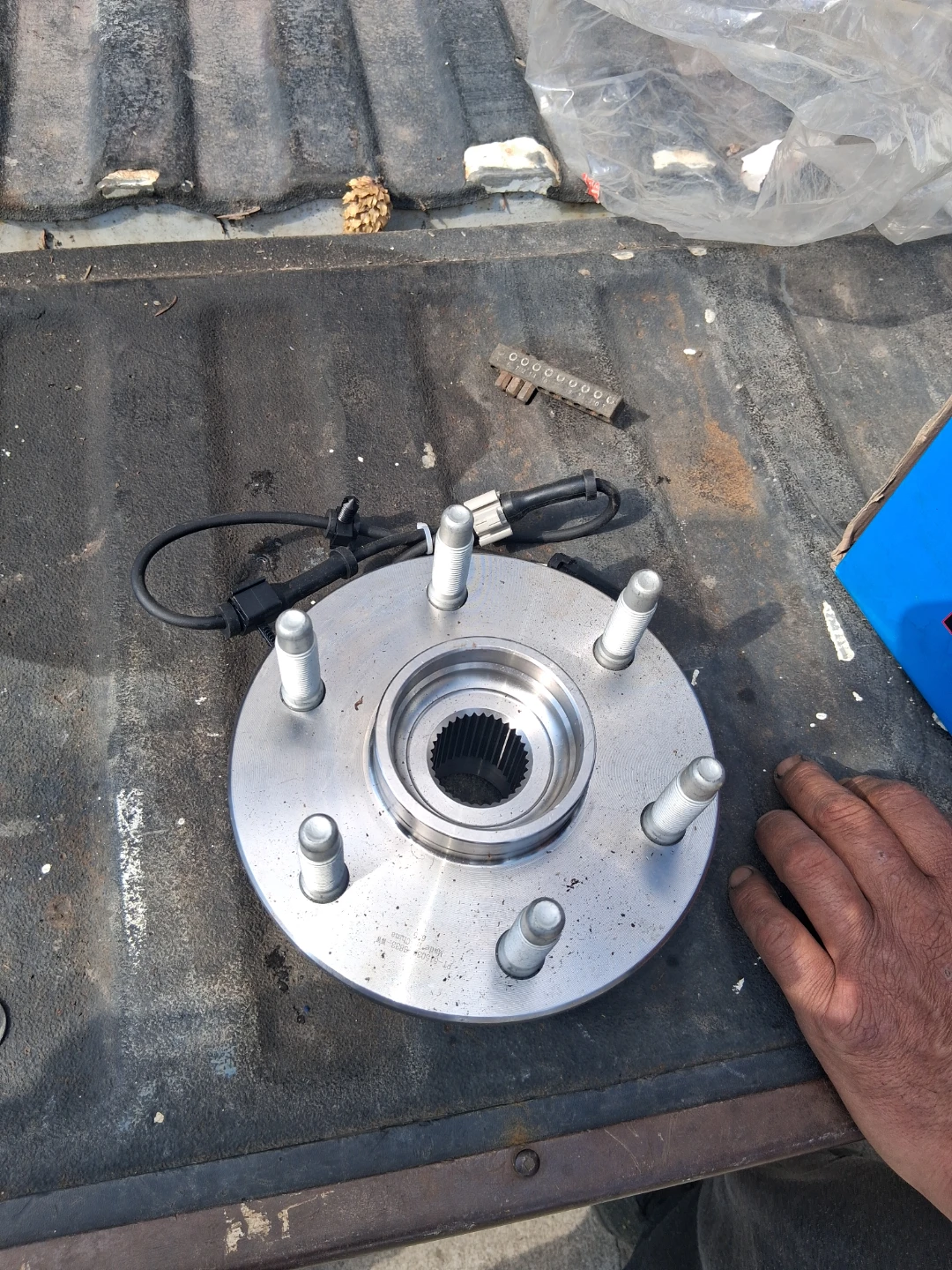 Wheel hub
