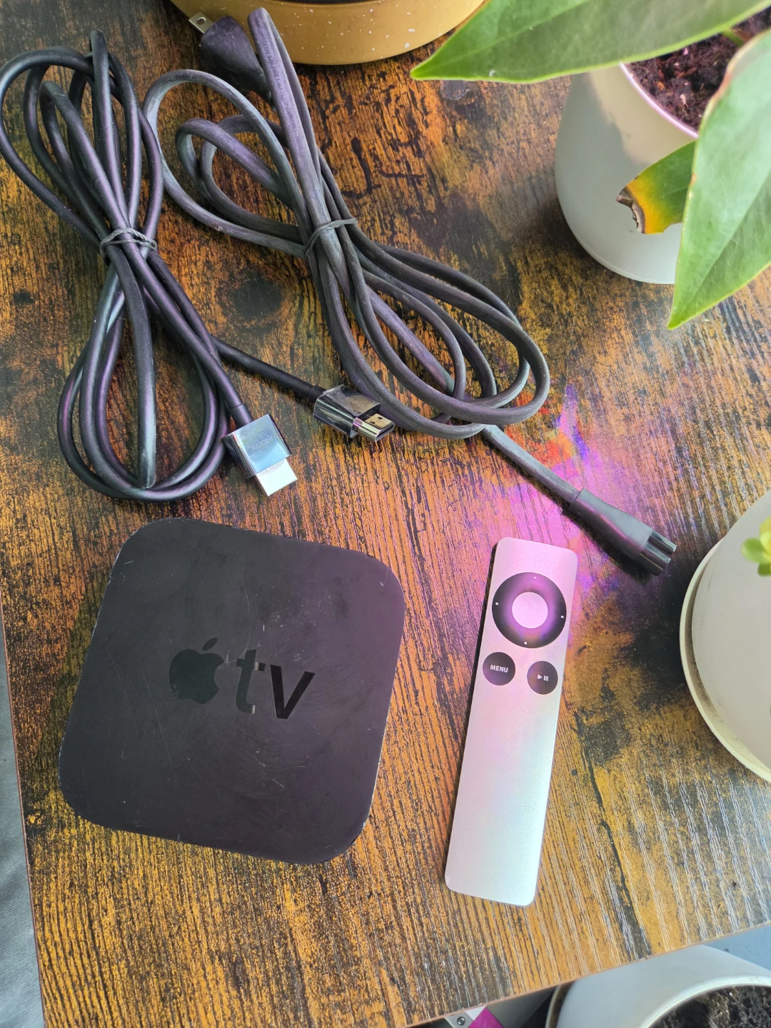 Apple TV HD (3rd Gen) with Remote and Cables
