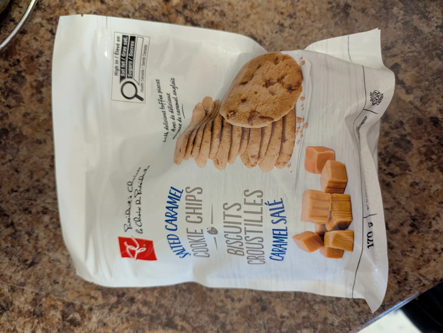 ⚽ President's Choice Salted Caramel Cookie Chips (170g)
