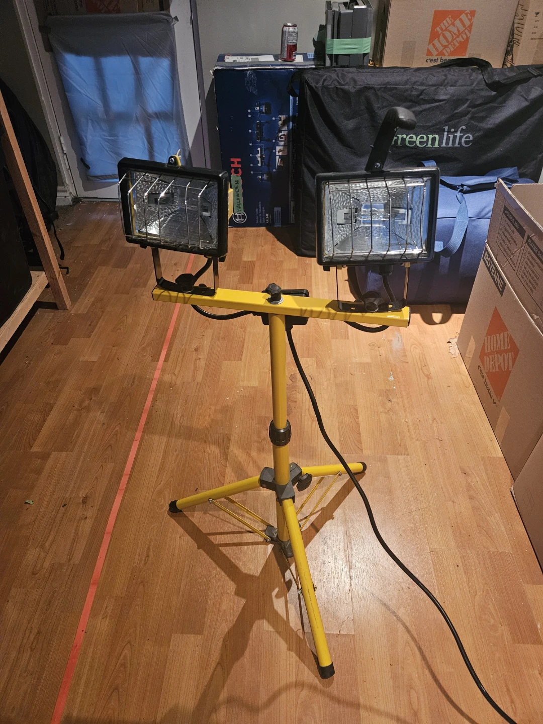 Yellow Twin Head Work Light with Tripod Stand