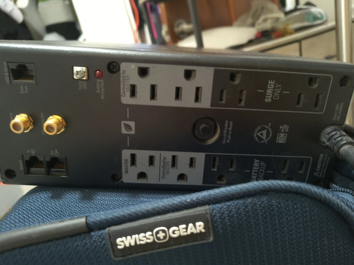 APC Back-UPS Pro 1000 Uninterruptible Power Supply - photo 3