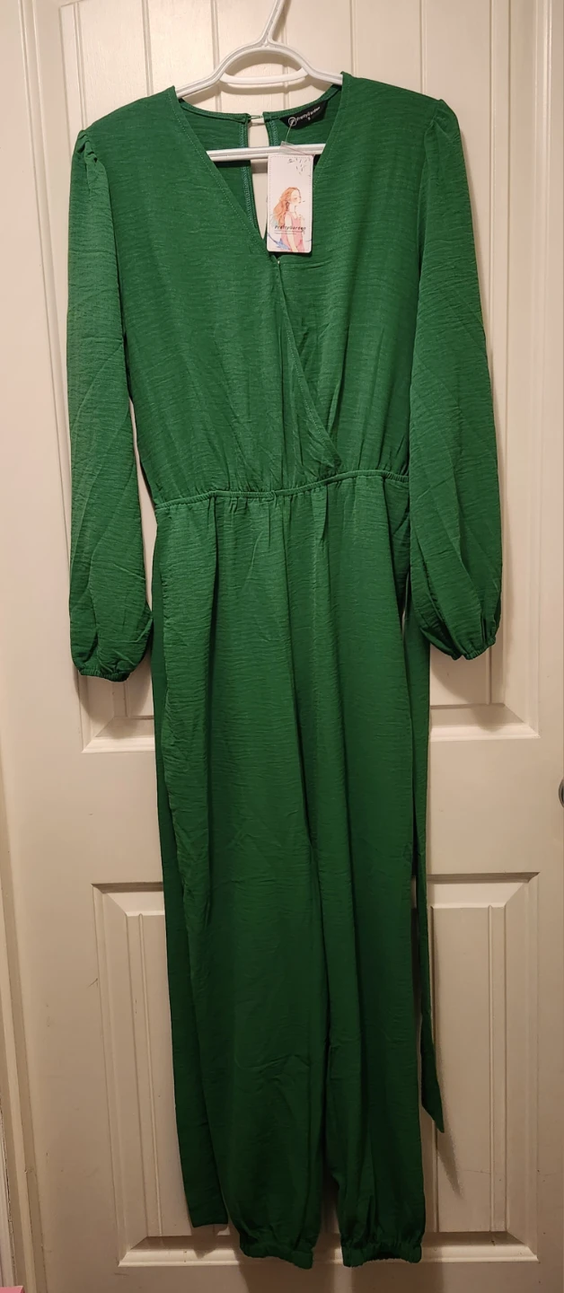 PrettyGarden Green Jumpsuit Size S