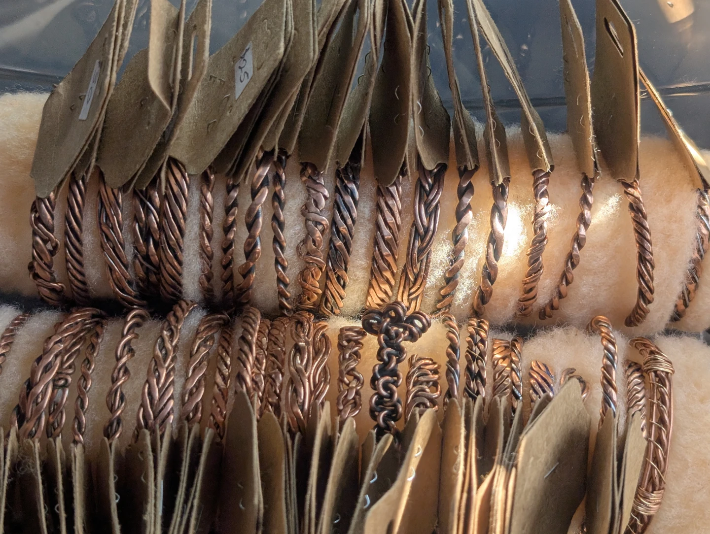 Handmade Copper Wire Bracelets and Pendants - photo 2