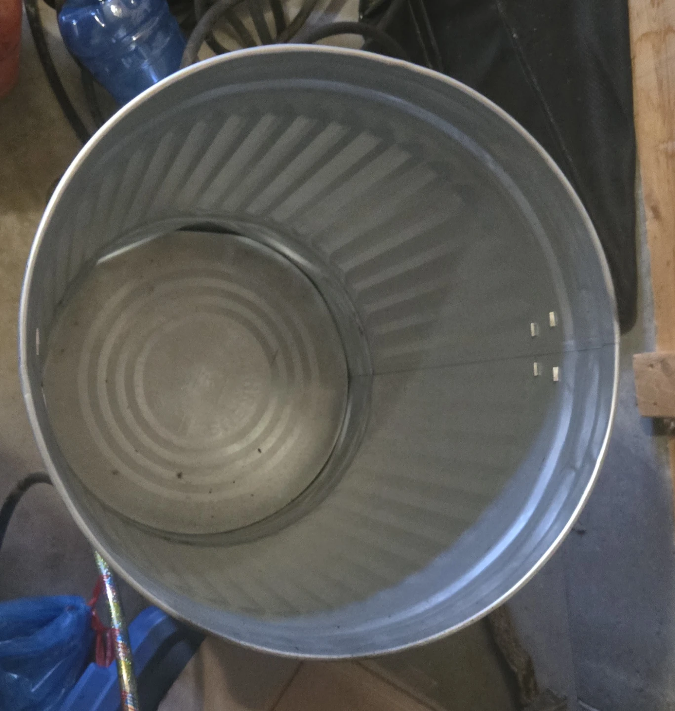 Behrens Galvanized Steel Trash Can - photo 2