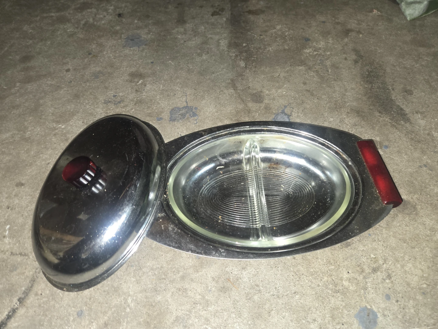 Vintage Oval Casserole Dish with Lid - photo 2