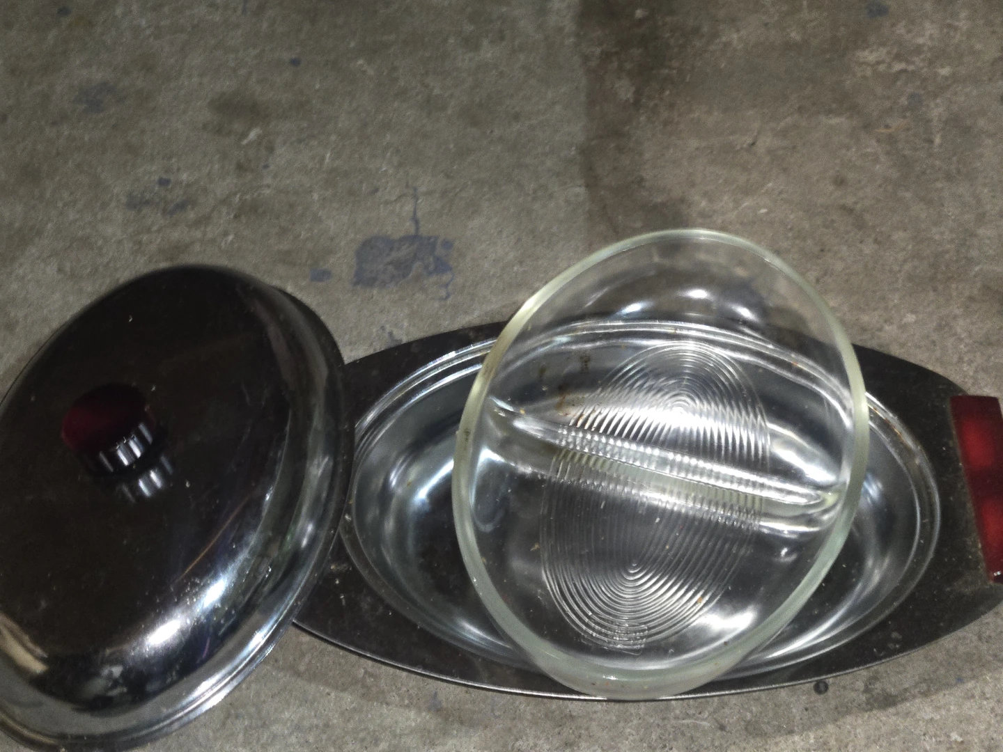 Vintage Oval Casserole Dish with Lid - photo 3