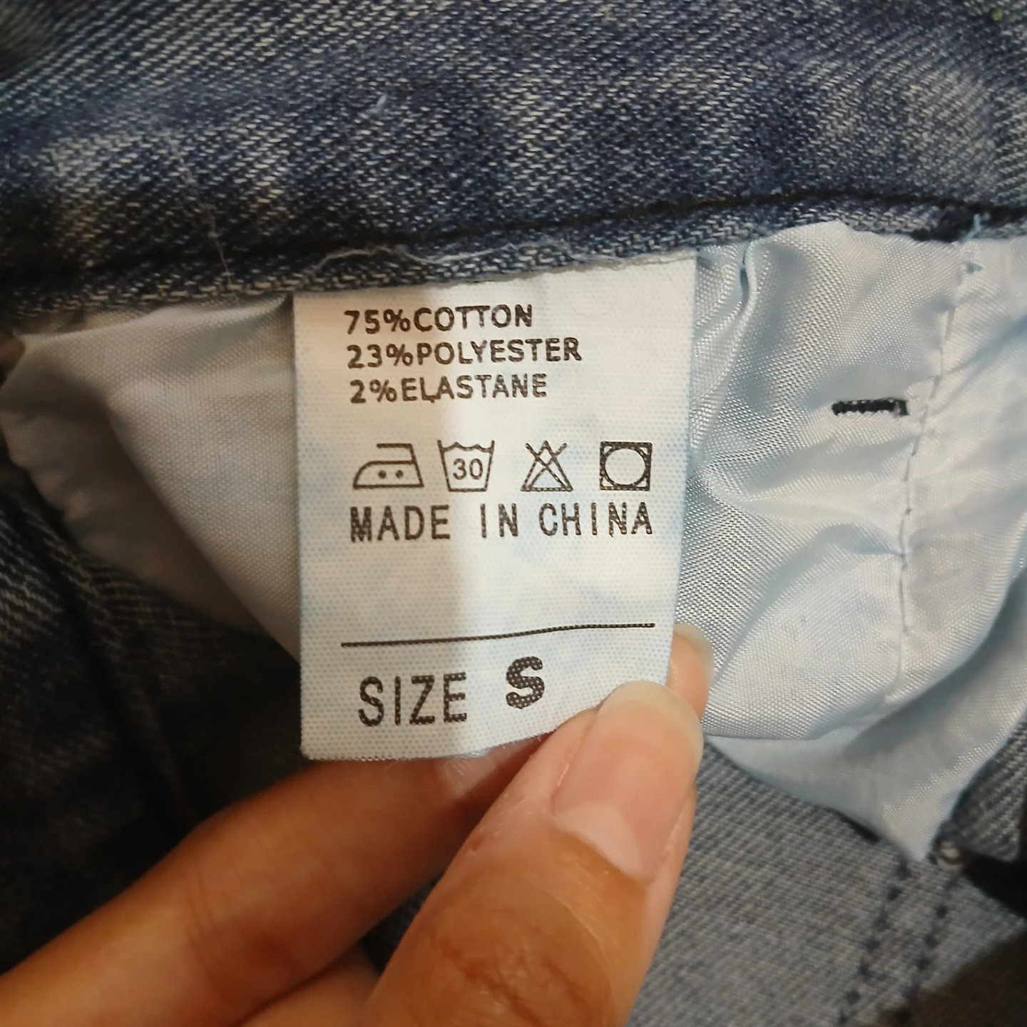 ⚽ Light Wash Denim Shorts with Star Detail - photo 4