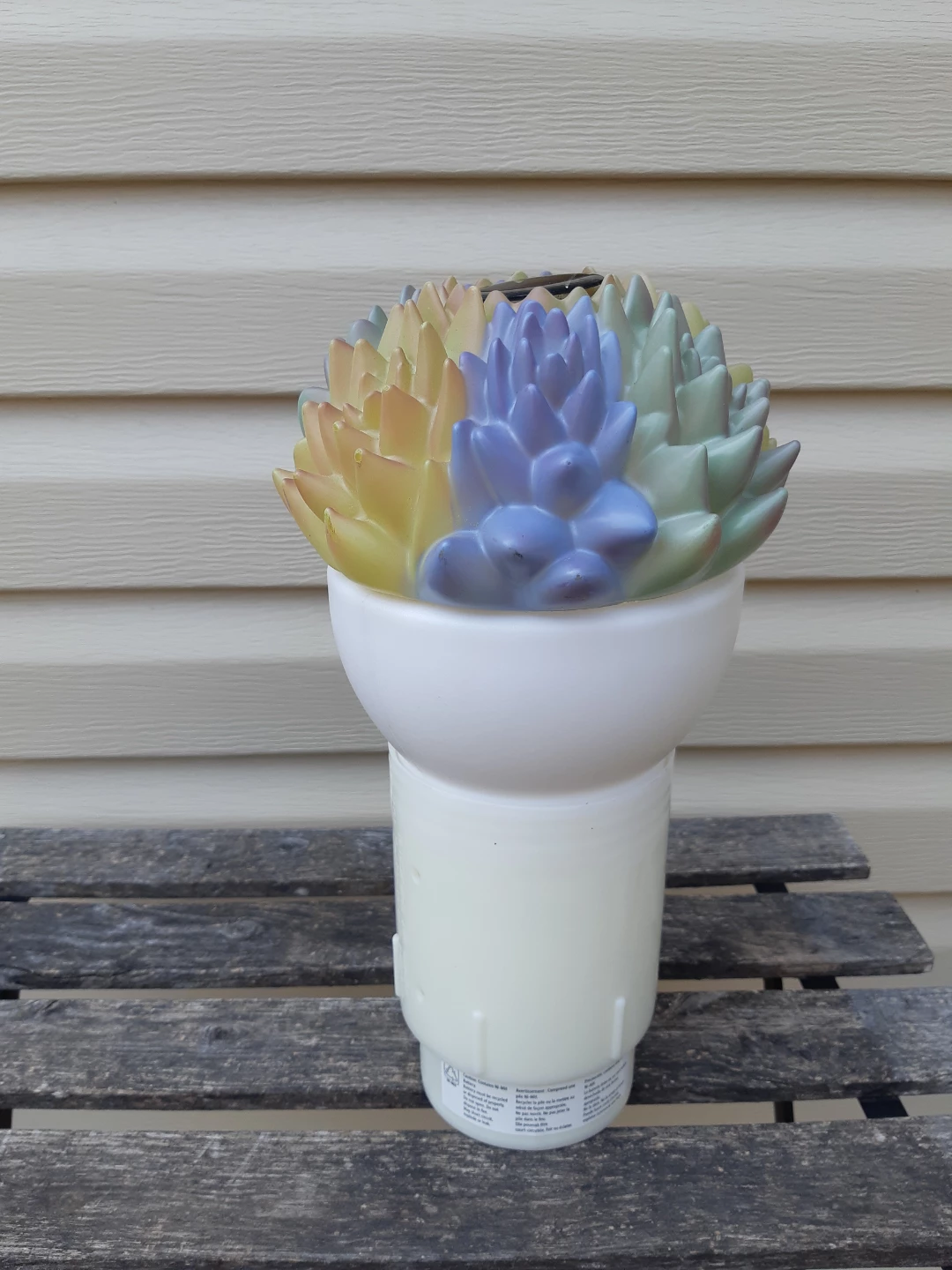 GAME solar-powered succulent pool chlorinator /solar light