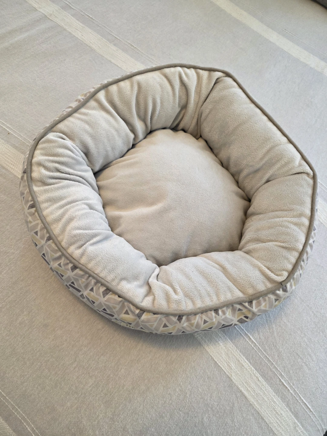TrustyPup Small Pet Bed