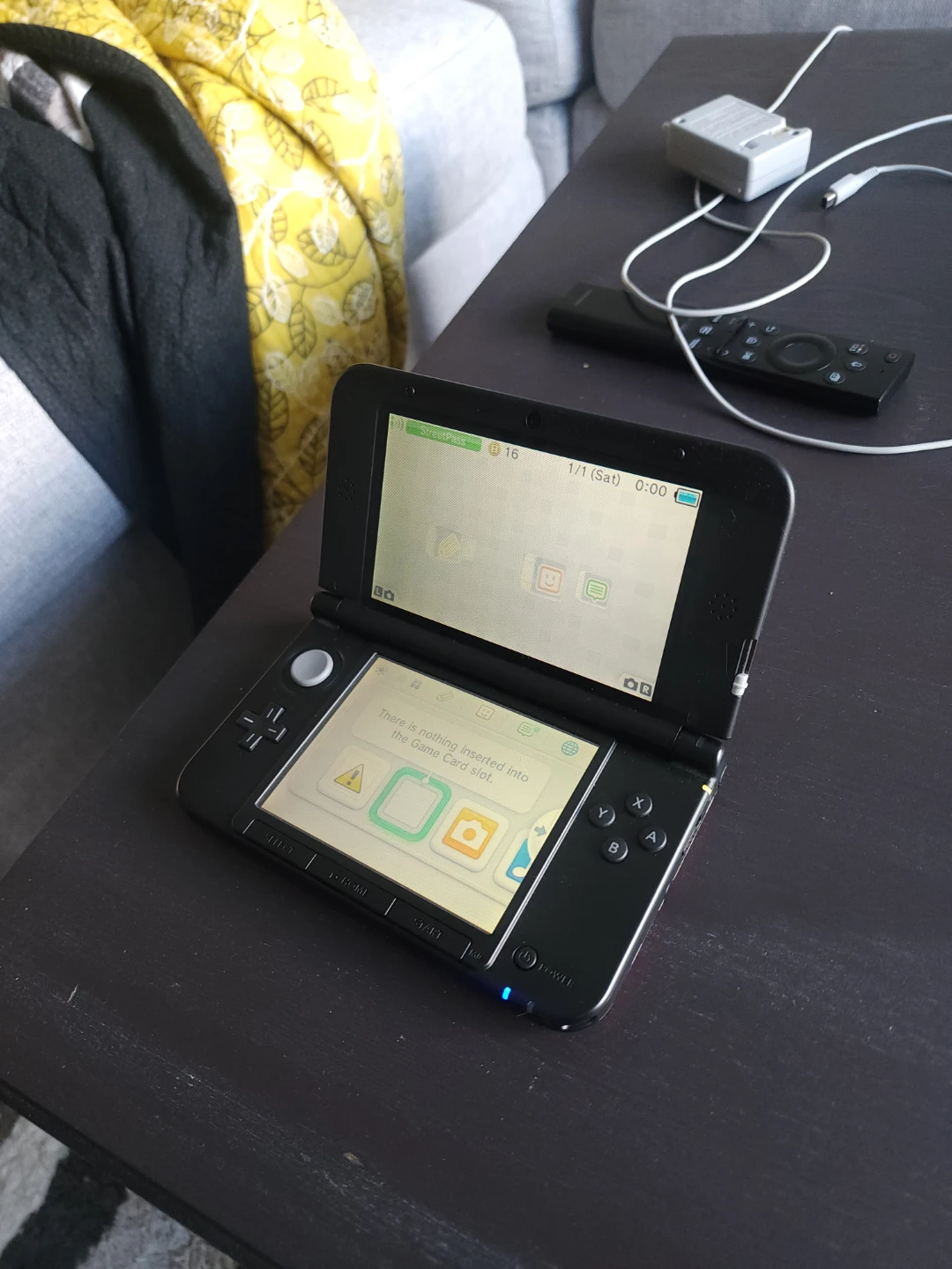 Red  Nintendo 3DS XL & Games