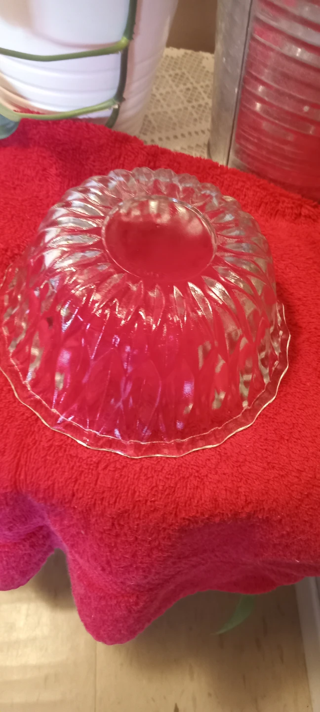 Vintage pressed glass Serving Bowl - photo 3