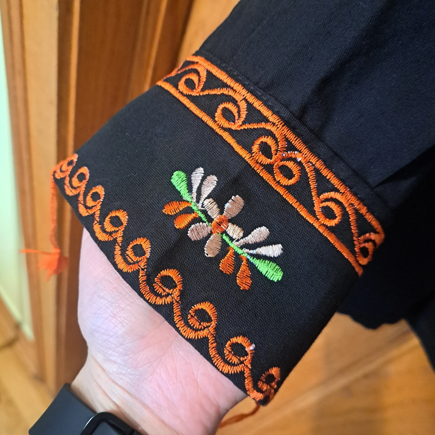 Black Embroidered Cotton Blouse Size M (From Mexico) - photo 4