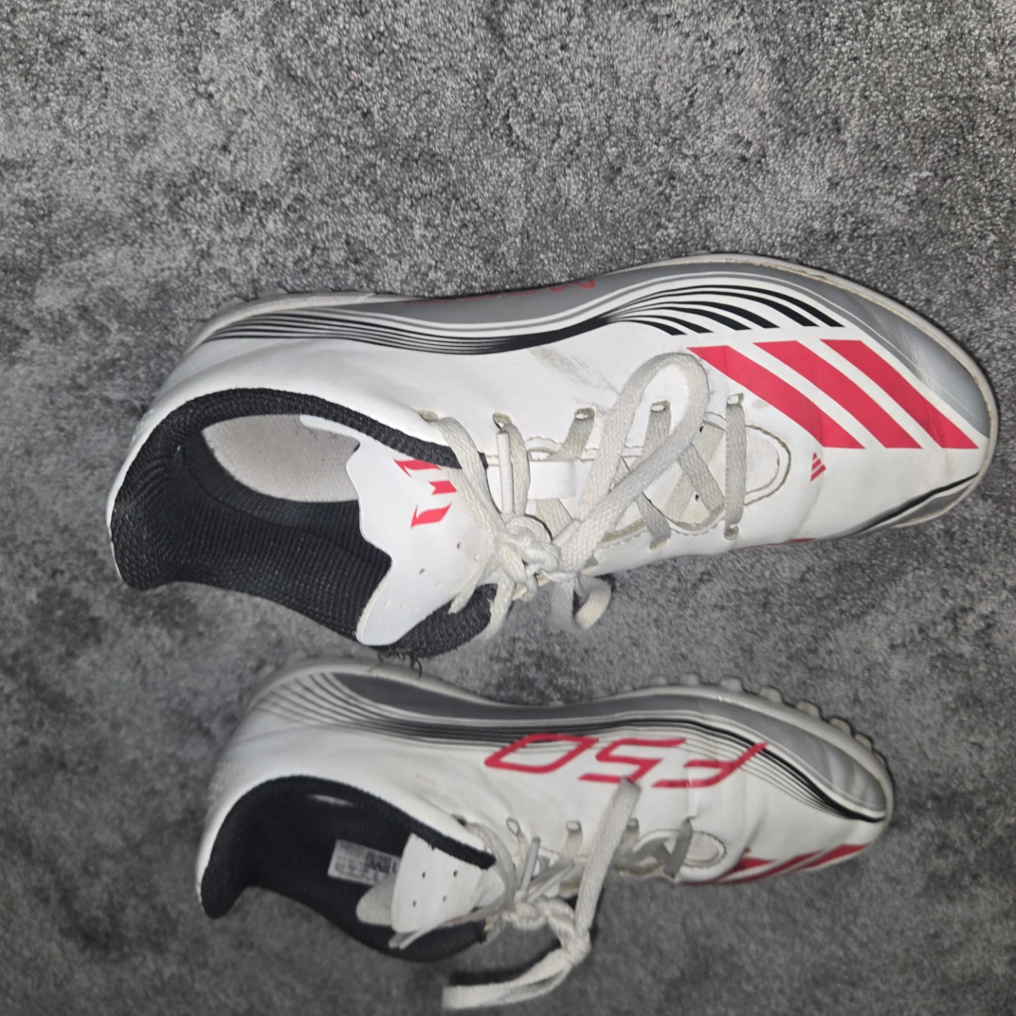 FREE – Adidas Messi Soccer Cleats (Youth Size US 4½) - photo 4