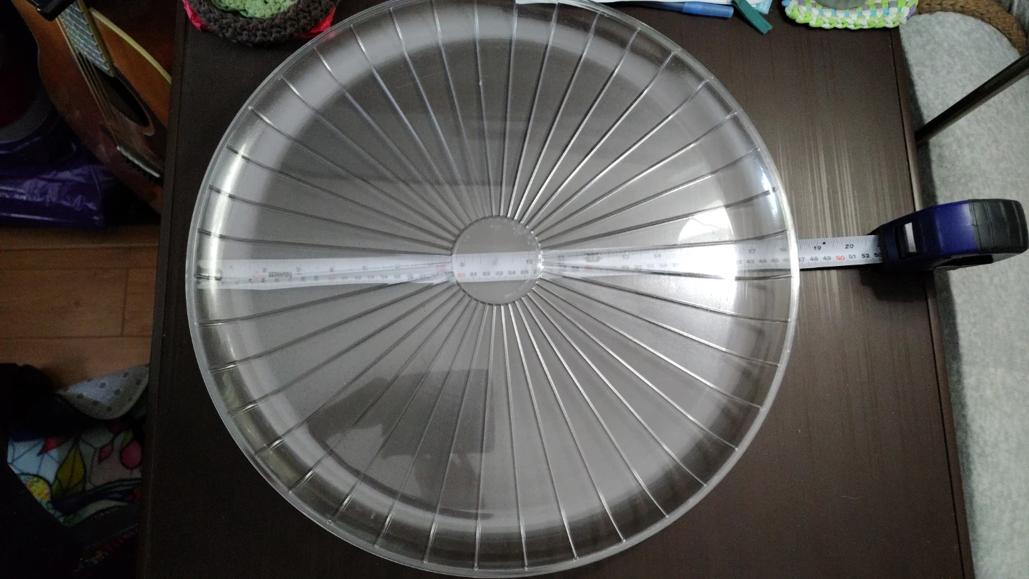 2 Clear lastic serving platters