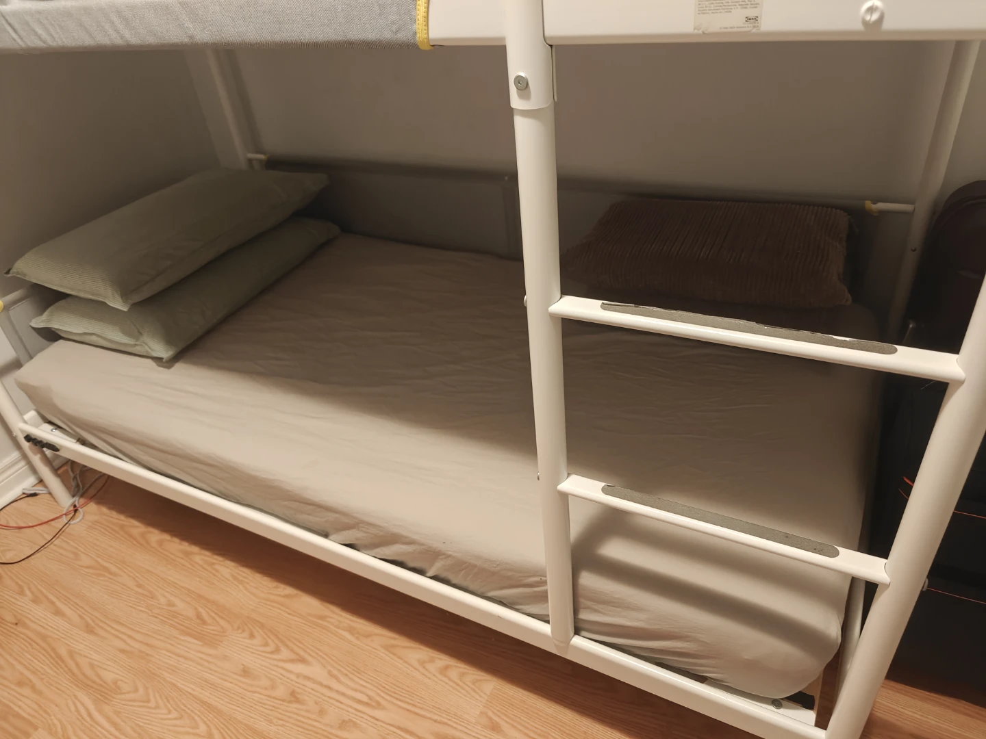 Bunk bed with 2 twin mattress - photo 3