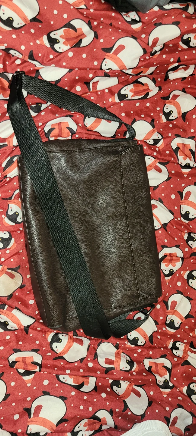 Calvin Klein Messenger Bag - photo 2
