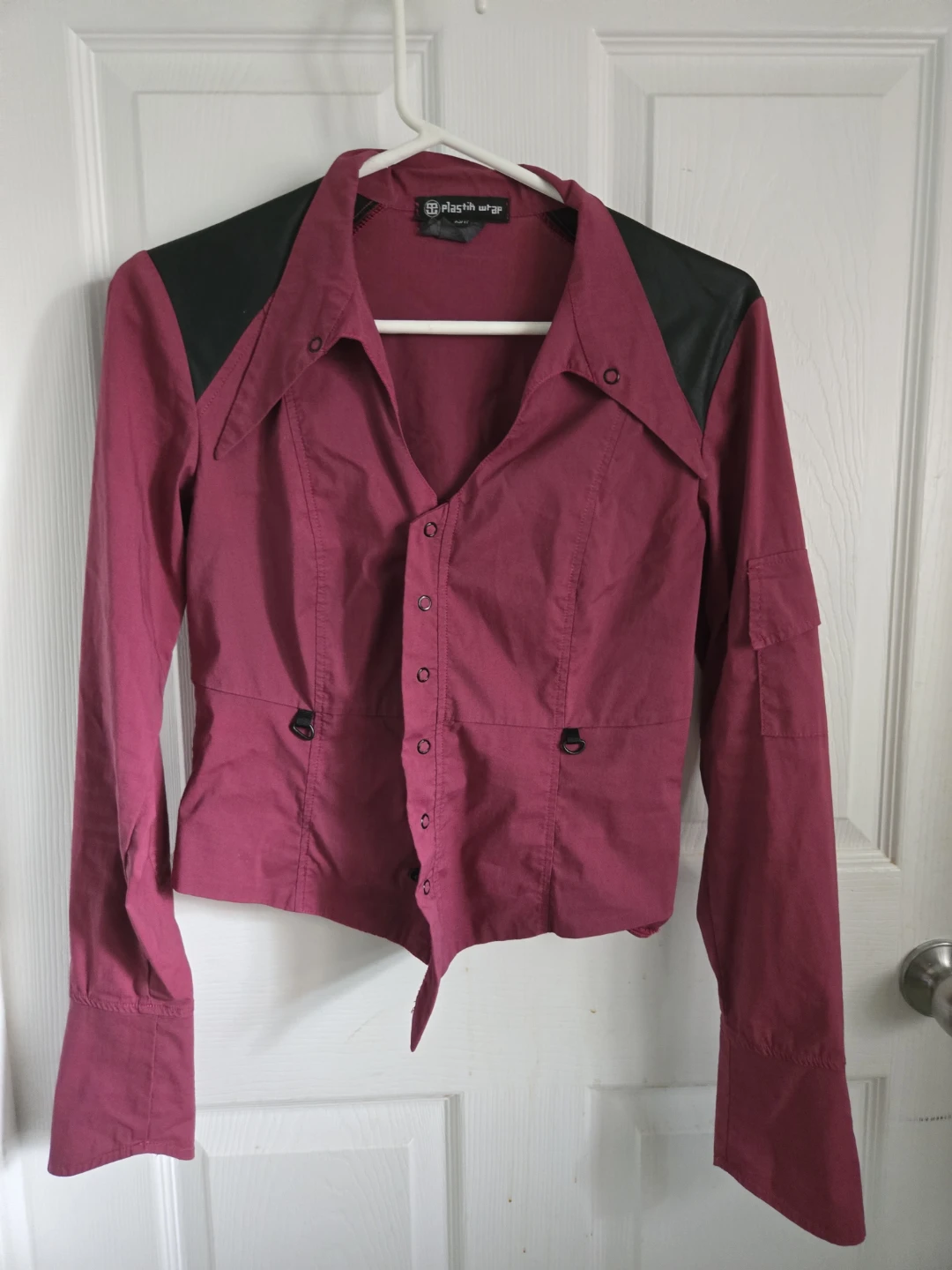 ⚽ PLASTIK WRAP  Burgundy Faux Leather Trim Button-Up Top - photo 3