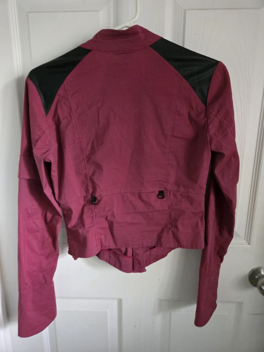 ⚽ PLASTIK WRAP  Burgundy Faux Leather Trim Button-Up Top - photo 4