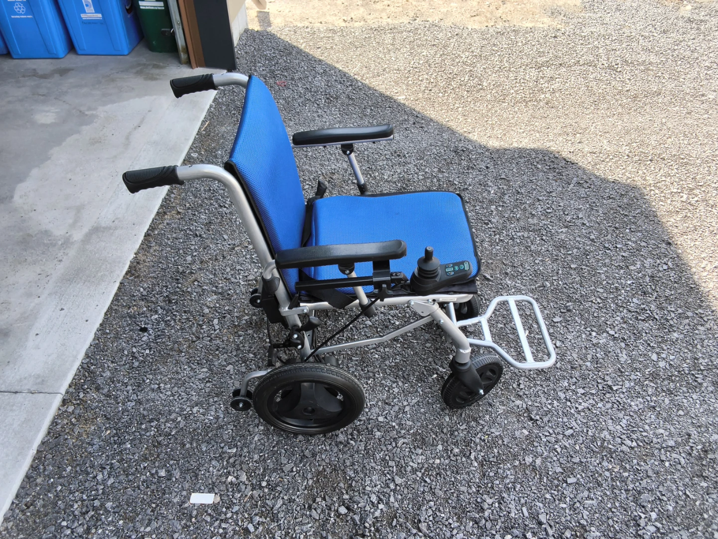 Blue Electric Wheelchair for sale - photo 3