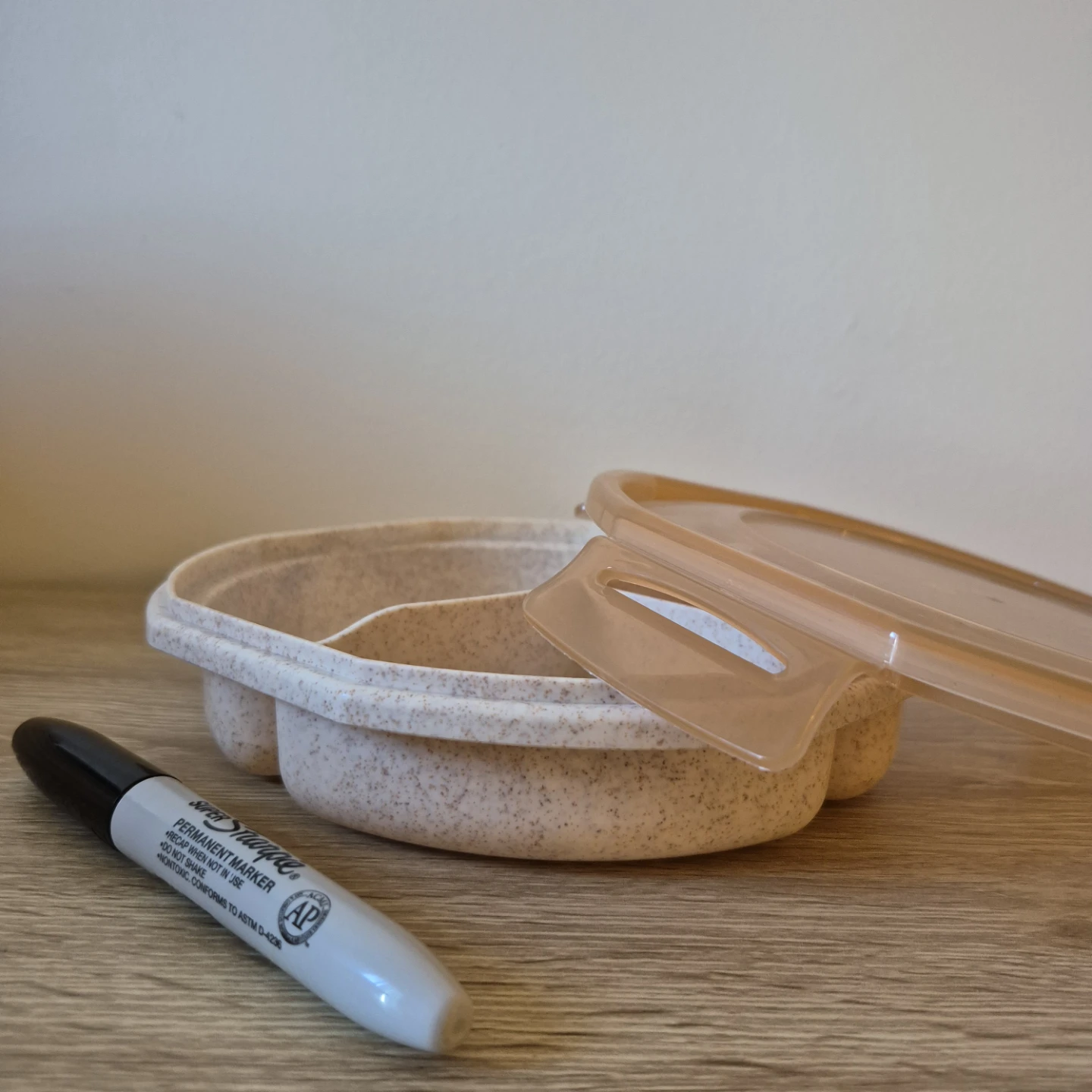 Lunch/Picnic Container with Compartments - photo 3