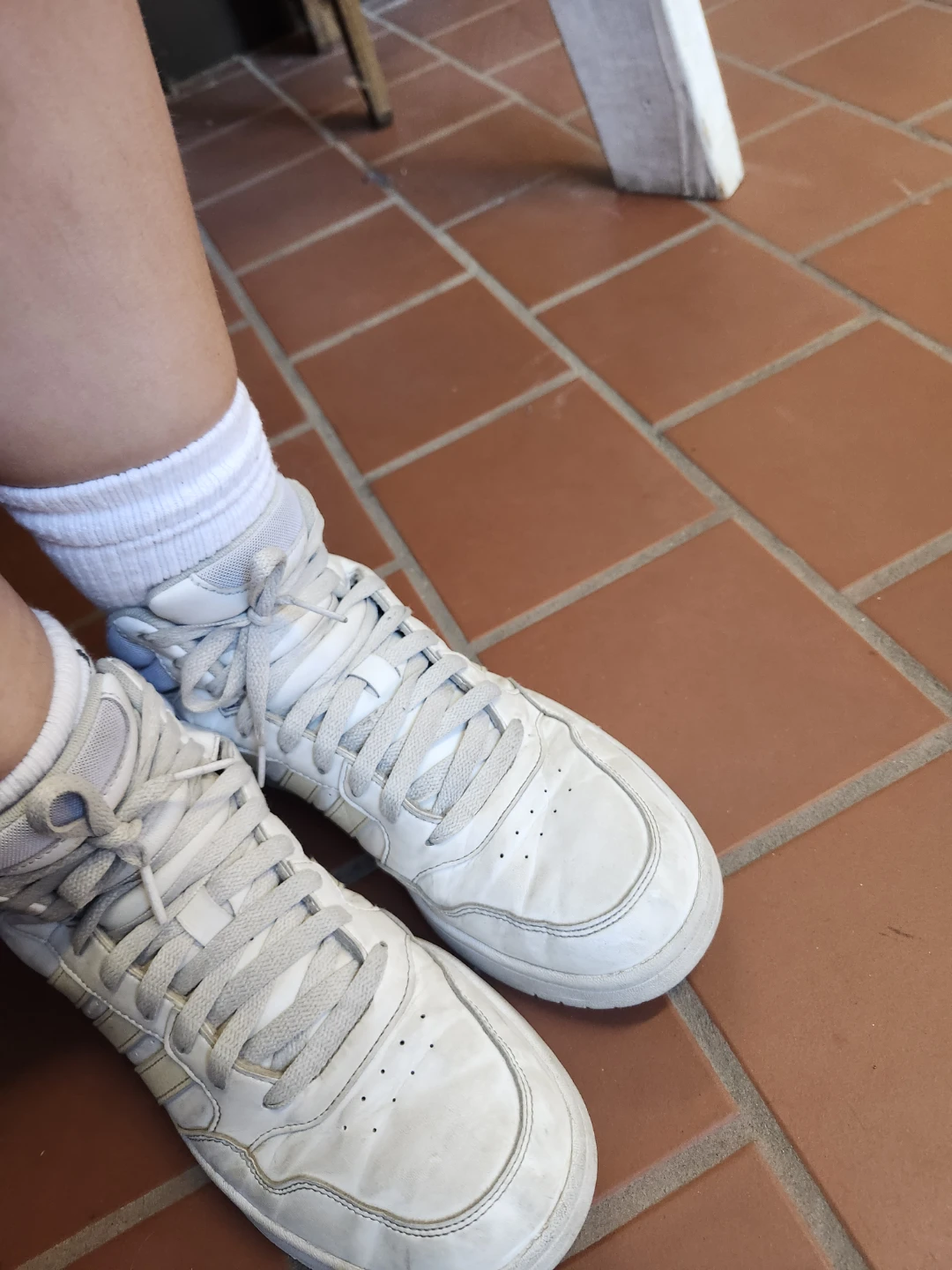 Women's White Adidas Sneakers Slightly Used - photo 3