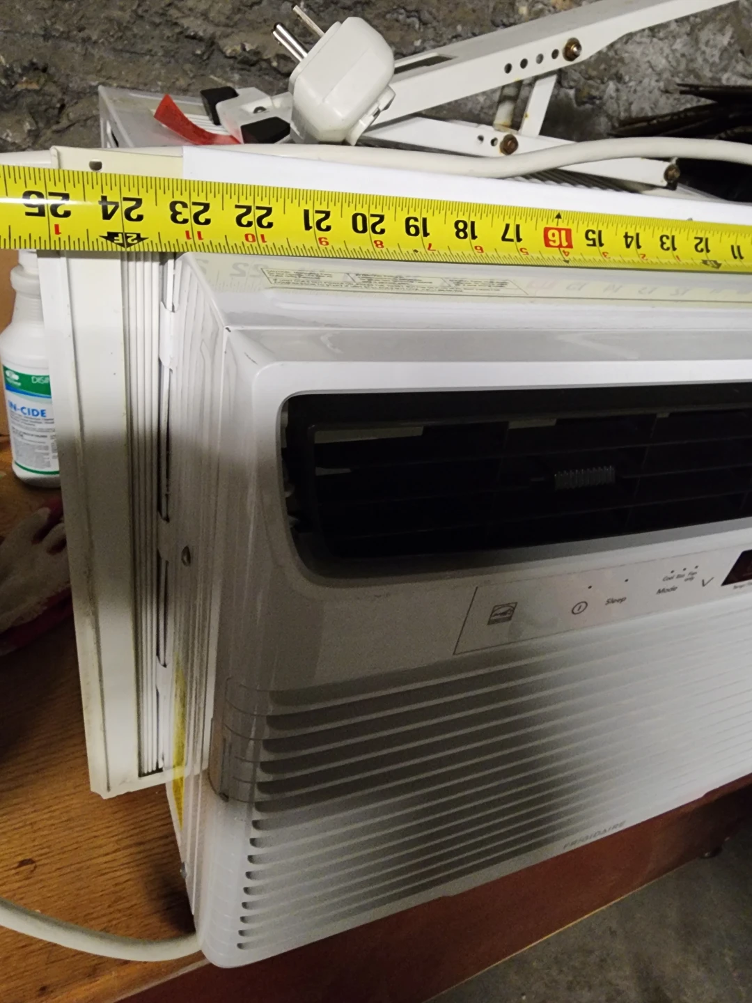 Frigidaire Window Air Conditioner - photo 2