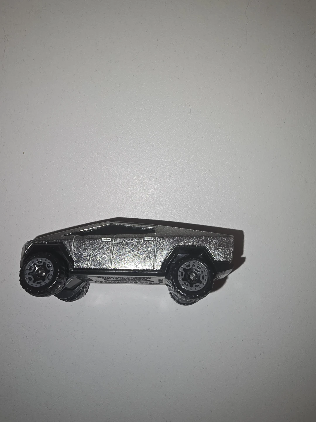 Hot Wheels Tesla Cybertruck Toy Car - photo 2